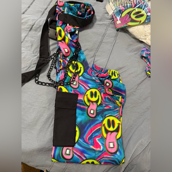 iHeartRaves Psychedelic Smiley Set - Blue and Pink - Picture 4 of 6